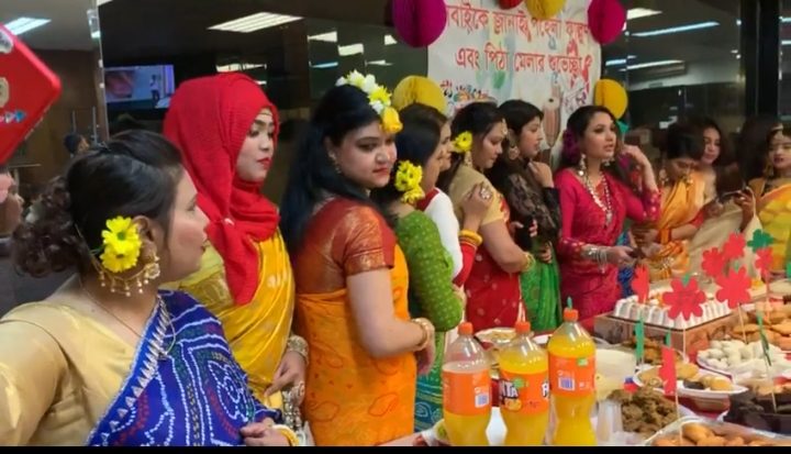 মাদ্রিদে ঋতুরাজ বসন্ত কে বরন করতে বাংলাদেশিদের পিঠা উৎসব